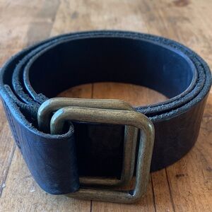 Gap Unisex Black Leather Belt with Brass Buckle